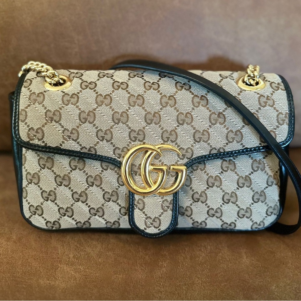 GUCCI Monogram Matelasse Diagonal Medium GG Marmont Shoulder Bag